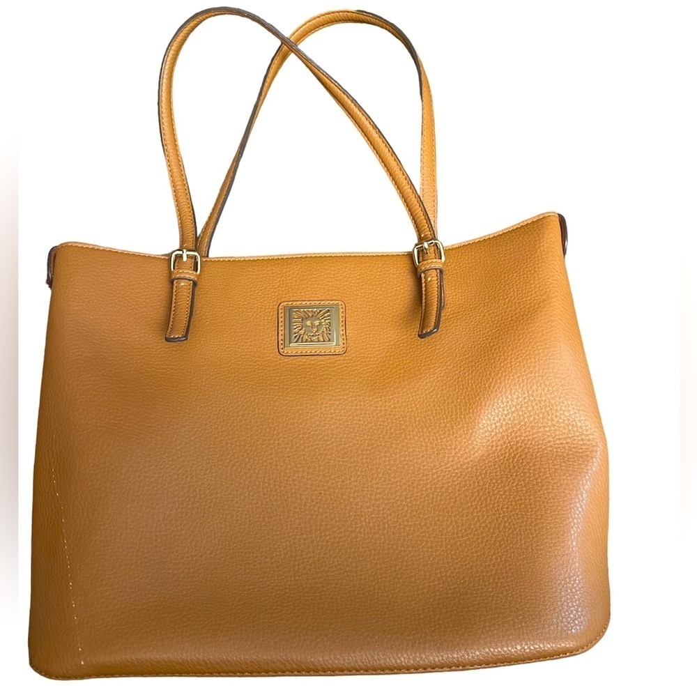 NWOT- ANNE KLEIN PEBBLE LEATHER PERFECT TOTE IN COGNAC.